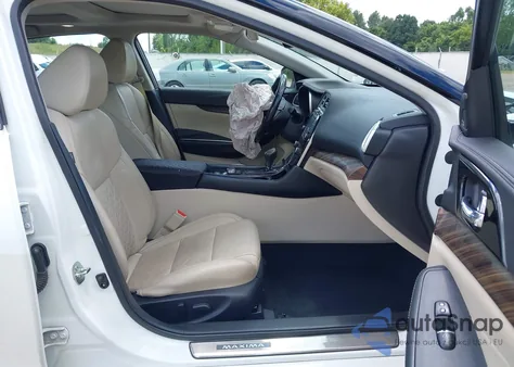 2017 Nissan Maxima 3.5 Platinum z USA, uszkodzony, nr VIN 1N4AA6AP9HC406150